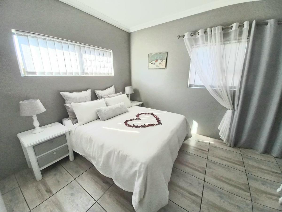 Villa Bel-Posto, Langebaan Esterno foto